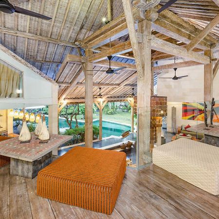 Villa Cinta Damai - Stunning & Stylish 4Br Luxury Villa In The Heart Of Seminyak, Just A 10-Min Walk To The Beach Bagian luar foto