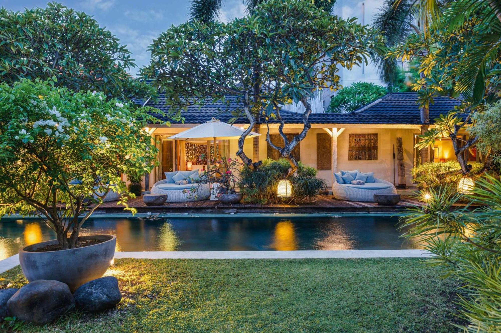 Villa Cinta Damai - Stunning & Stylish 4Br Luxury Villa In The Heart Of Seminyak, Just A 10-Min Walk To The Beach Bagian luar foto