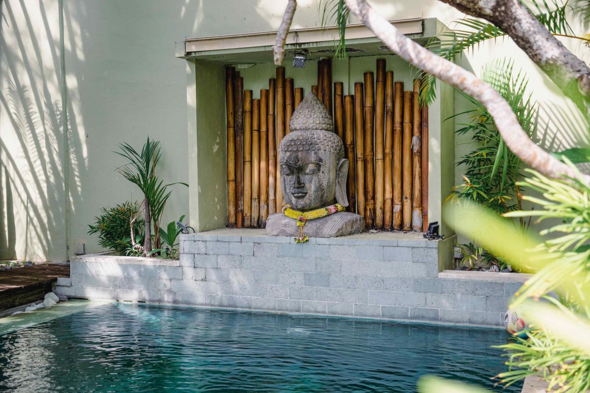 Villa Cinta Damai - Stunning & Stylish 4Br Luxury Villa In The Heart Of Seminyak, Just A 10-Min Walk To The Beach Bagian luar foto