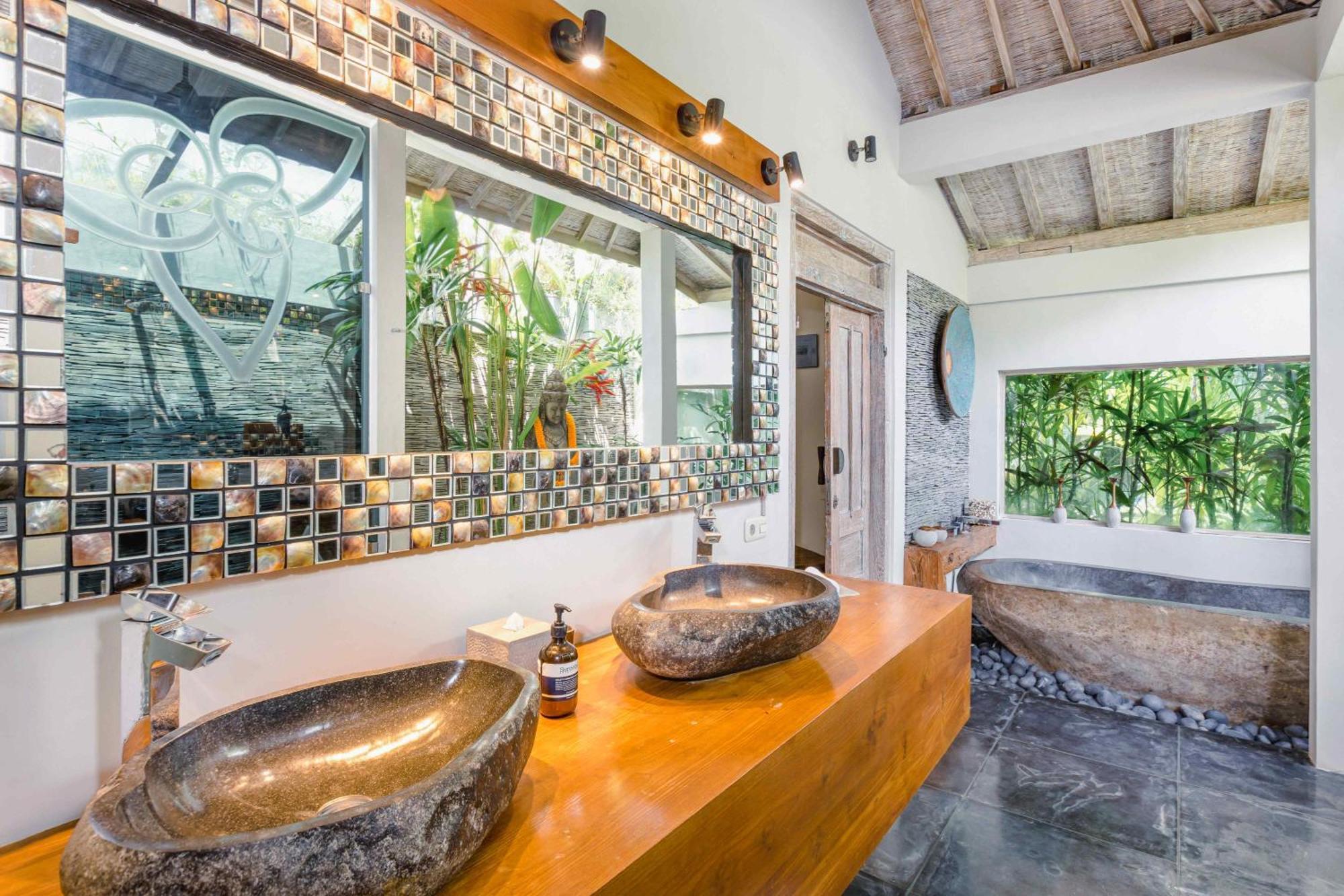 Villa Cinta Damai - Stunning & Stylish 4Br Luxury Villa In The Heart Of Seminyak, Just A 10-Min Walk To The Beach Bagian luar foto