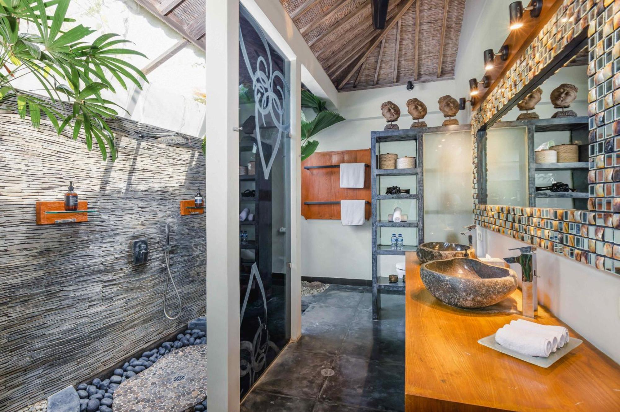 Villa Cinta Damai - Stunning & Stylish 4Br Luxury Villa In The Heart Of Seminyak, Just A 10-Min Walk To The Beach Bagian luar foto